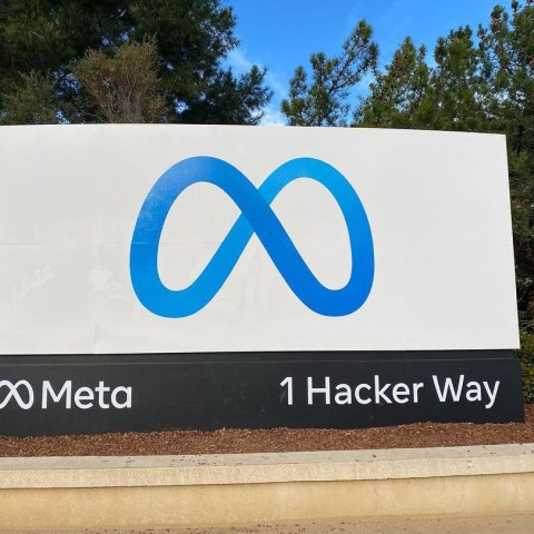 Meta logo